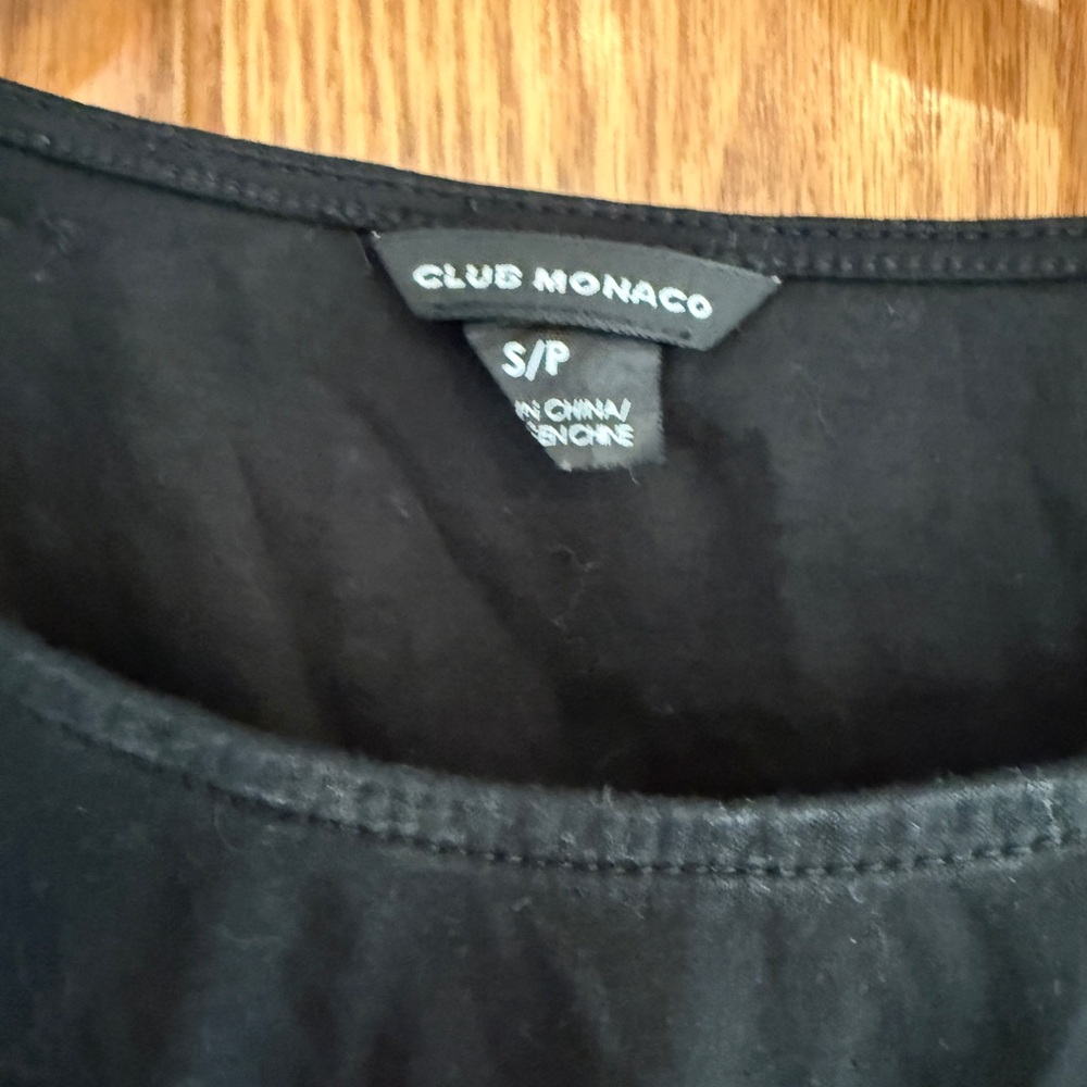 Club Monaco black sleeveless top - Picture 2 of 2